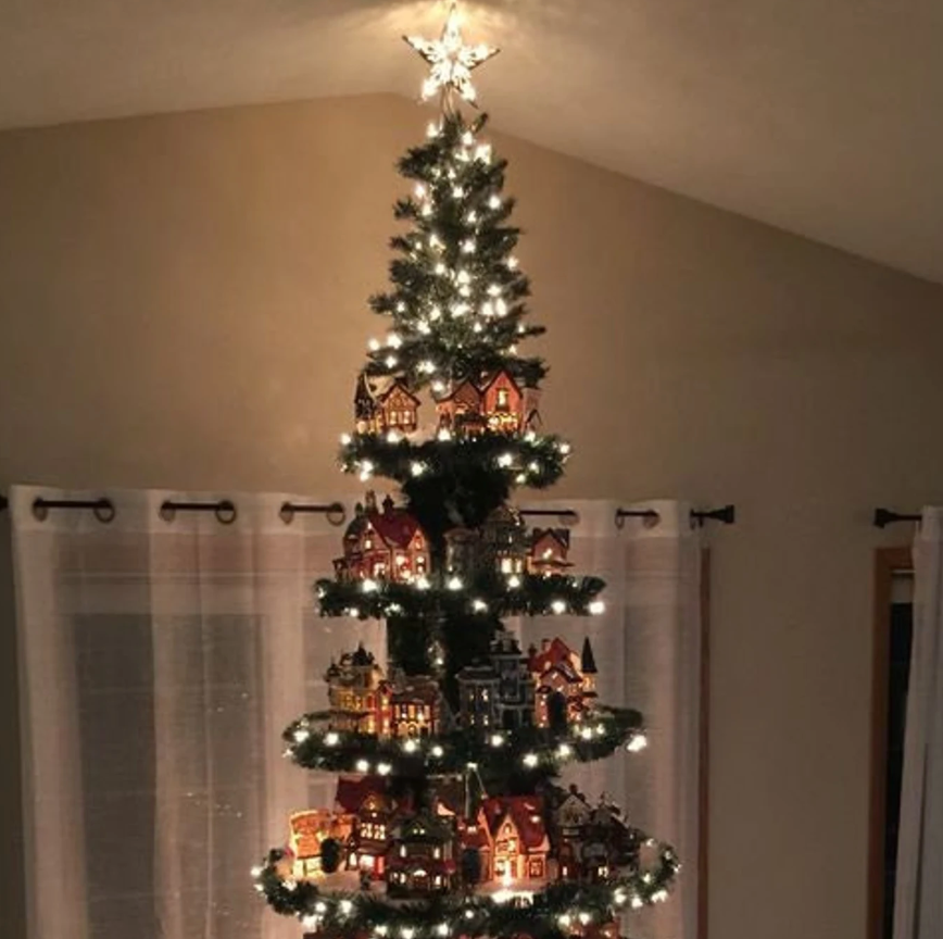 The Magic Village Christmas Tree: A Holiday Story on Every Tier