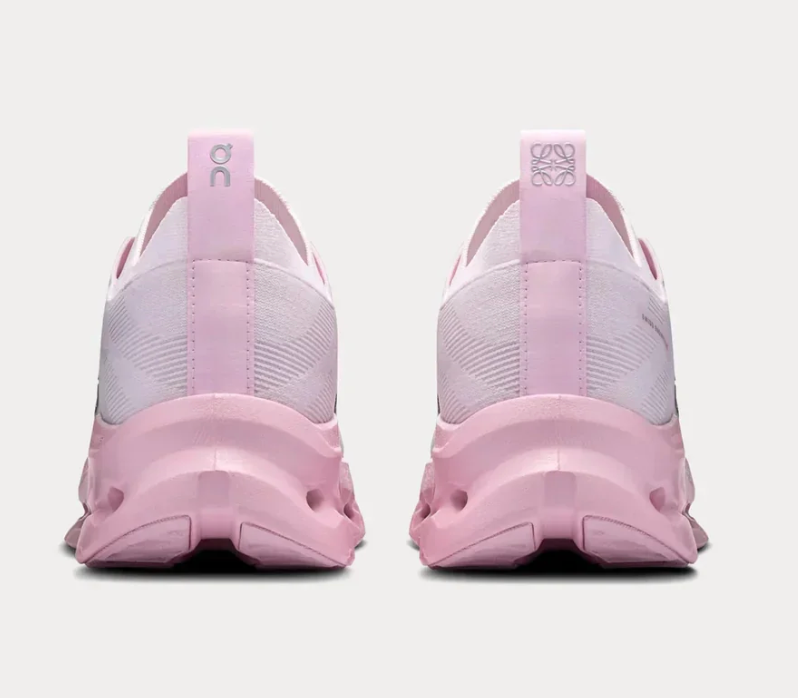 AEROVIA Cloudphase Runner: Effortless Style Meets Cloud-Like Comfort