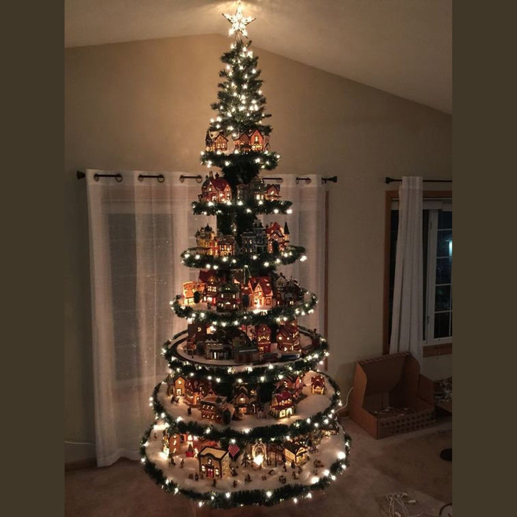 The Magic Village Christmas Tree: A Holiday Story on Every Tier