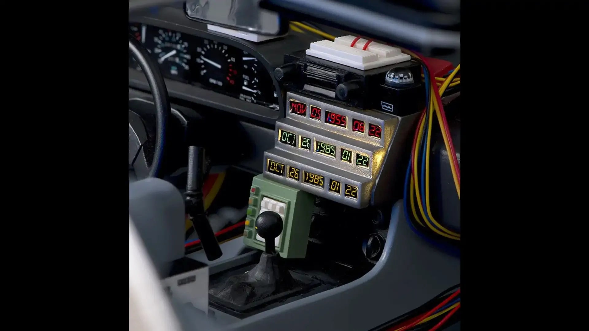 Magnetic Floating DeLorean Time Machine (1/20 Scale) and Amaze Your Sci-Fi Pals.